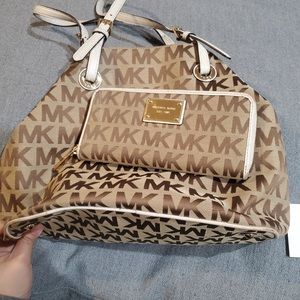 Michael kors matching purse and wallet